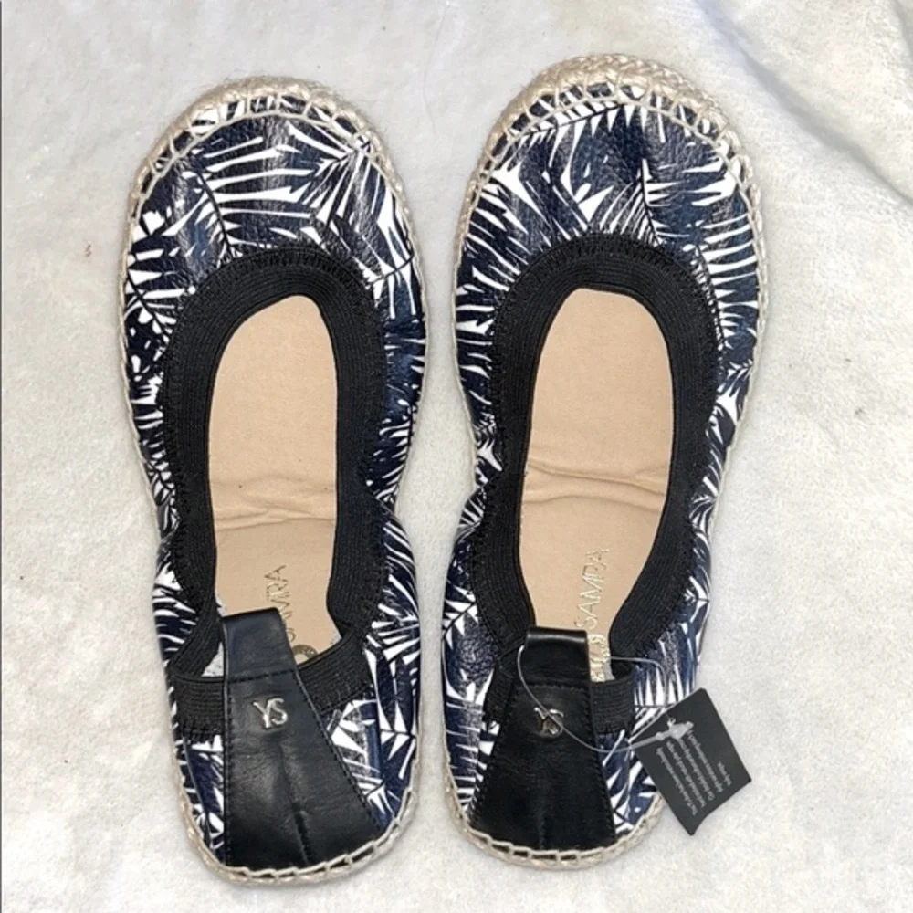 Yosi Samra NWT Navy and White Floral Espadrilles Hand Stitched Womens Size 6‎